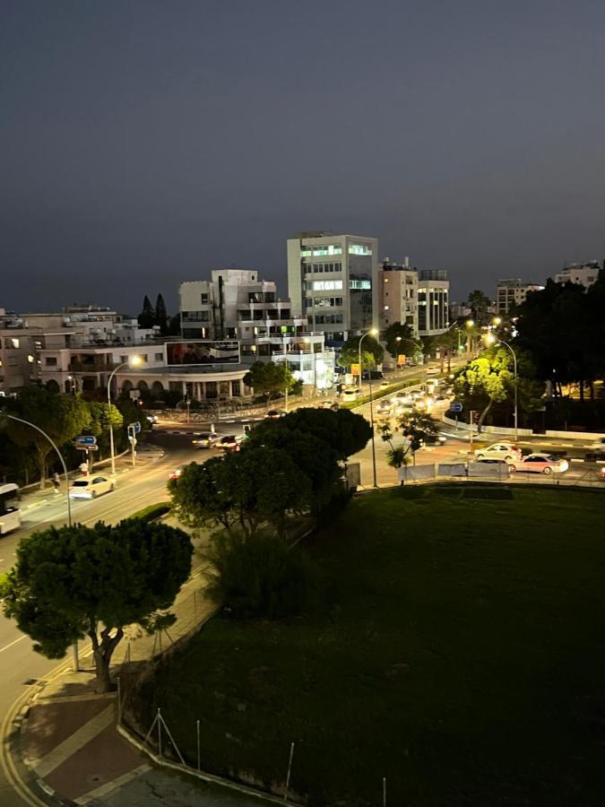 Joanna Court Rooms Larnaca Buitenkant foto