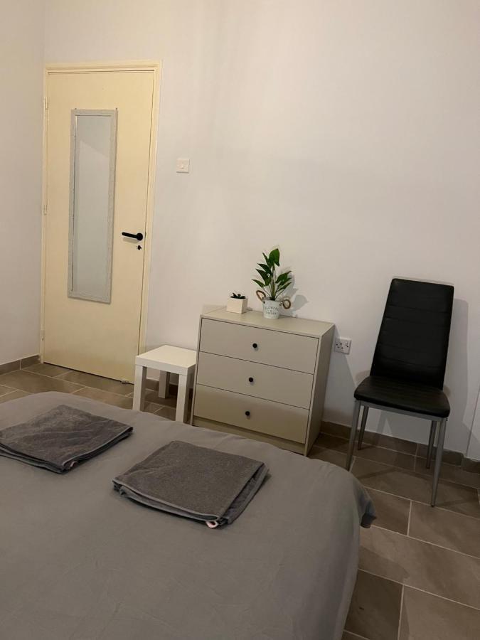 Joanna Court Rooms Larnaca Buitenkant foto